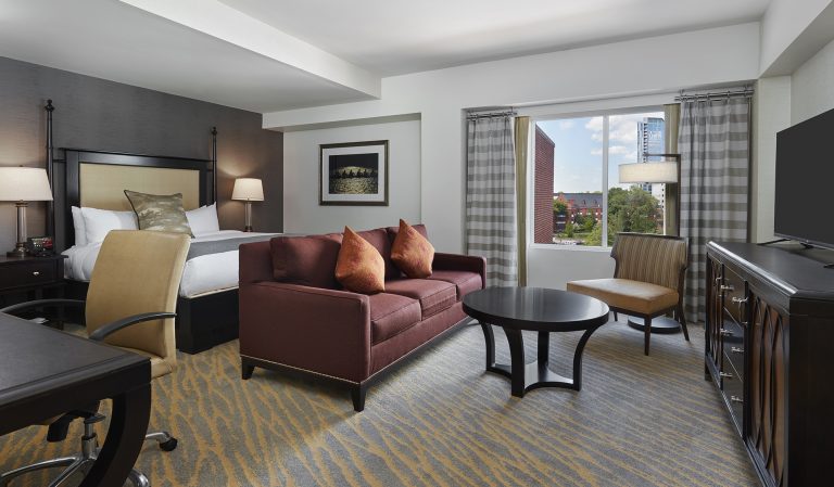 637 Deluxe King 768x449